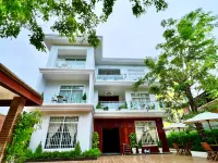 Nyna Villa Guesthouse Hotels near Kampot Province Stadium