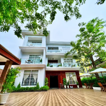 Nyna Villa Guesthouse