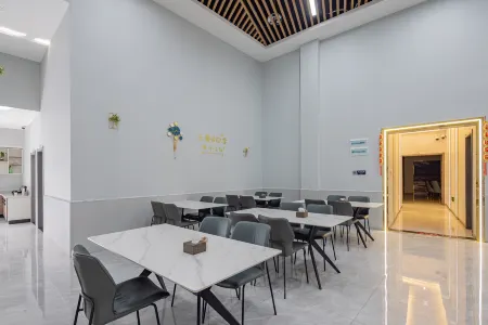 Sbert Boutique Hotel Отели рядом с достопримечательностью «Sanxia Romance Park»