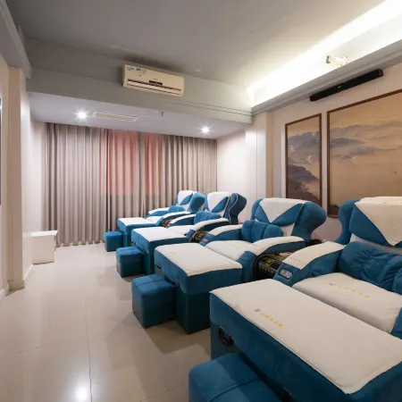 Victoria International Hotel ViCTORIAINTERNATIONALHOTEL (Maoming Dianbai Xinhu 2nd Road)