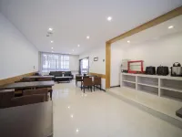 Yiduo Hotel (Qinzhou Nanzhu Avenue Niannianfeng Plaza) Hotéis em Qinzhou