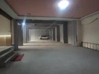 Yuanmou Henglong Zhixiang Hotel - parking