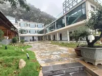 虎跳峽鎮沐雲半山民宿 雲南·香格里拉中虎跳峽附近的飯店