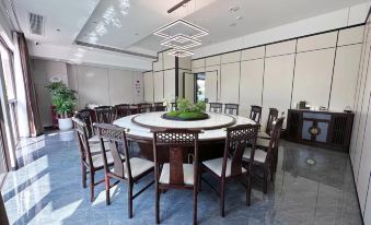 Qushua Ba Hotel (Ba'nan Babin Road Wetland Park Subway Station)