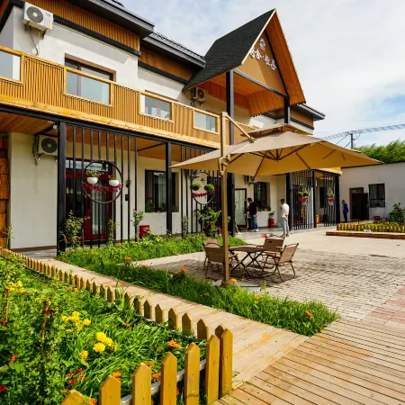 Narati Jansshe · Light enjoy homestay