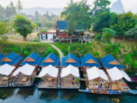 m&r house Hoteles en Feuang