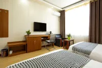 泊客酒店（七彩丹霞景區店） - 2星級