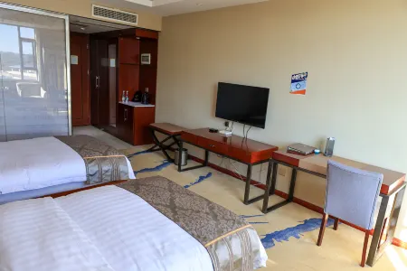 Yongren Pengyun International Hot Spring Hotel