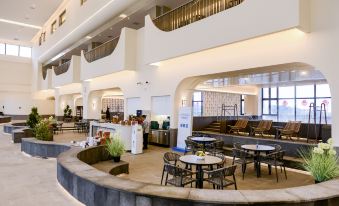 Clam Town Seawater Hot Spring Resort Hotel