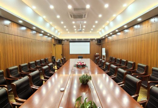 3. 린이 진완 반산..