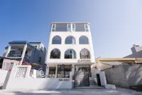 FiFi's Seaside Villa