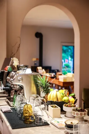 Sanyili Secluded Luxury Mountain Retreat (Wan Fenglin Branch) Отели рядом с достопримечательностью «Pingdong Square»