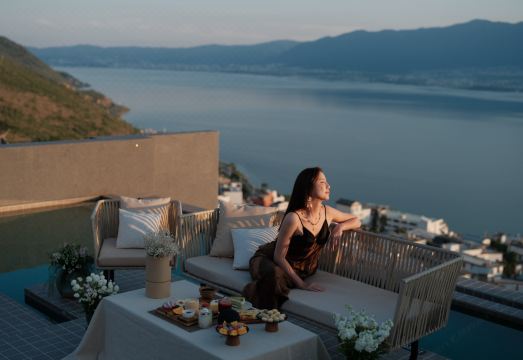 大理亼合仓·洱海酒店外景图