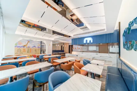 Xiangxiang Qin'ao Hotel (Hengqin Port Zhuhai International Convention and Exhibition Center Branch) Отели рядом с достопримечательностью «Hengqin Port»