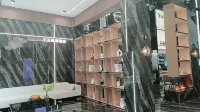 7Days Inn Hotel (Tongjiang Chinese Medicine Hospital Russian Style Park) - parking