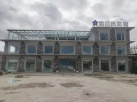 雪頂波羅密民宿