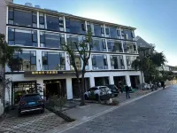 Mile Rongxi Dieyuan Hot Spring Hotel (Huquan Ecological Park)