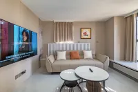 Jinyue Homestay (Baoding East Station)