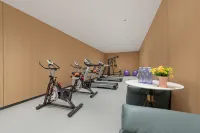 Xincheng Jiayue Hotel（Kuitun Station） - parking