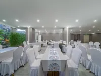 Wansheng Hotel - parking