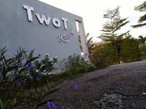 Two T Resort Hotels in Sawankhalok