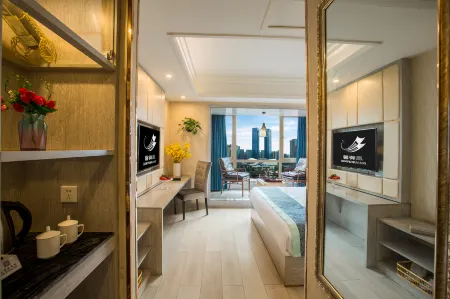 Xinyuhuang Hotel (Guiyang Huaguoyuan Shopping Center)