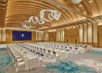 DoubleTree by Hilton Shanwei - Business