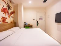 莱卡主题公寓(广州石基店) - 标准大床房