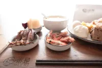 Wanbai · rice is a homestay - Jacuzzi