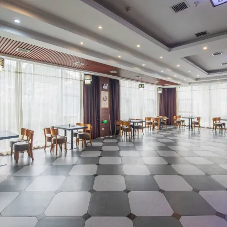 Changchi Hot Spring Hotel