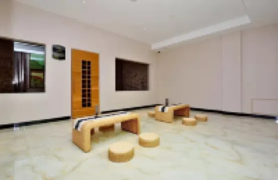 Huifeng Hotel