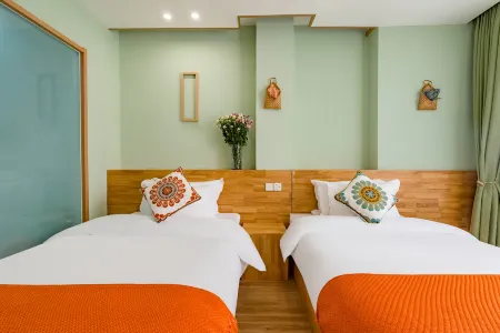 Jinan Yuanshe Wangquan Homestay (Heihuquan Daming Lake Branch) Отели рядом с достопримечательностью «Qilu University of Technology East Campus»