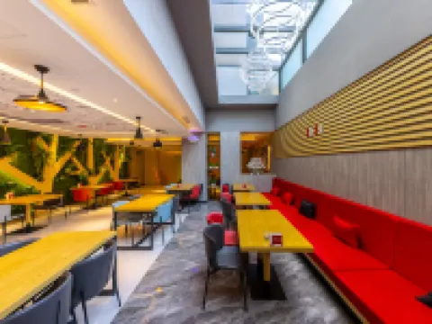 Ibis Hotel (Longnan Railway Station) Hotels in Longnan