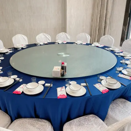 Zhairong Jiuhuazhou Hotel