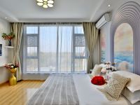 上海慕心创意设计酒店 - 栀子花开大床房