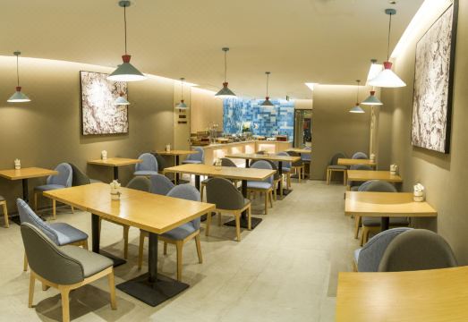 Home Inn (Chaoyang Xinhua Road,Shangyecheng) Hotel Overview