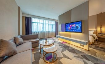 Lavande Hotel(Xiamen Airport Wuyuanwan Metro Station)