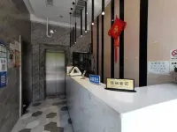 Huzhong Hotel Hotels near Tangzhen Station