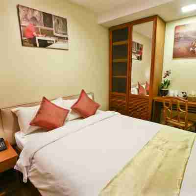 Ambassador Hill Rooms