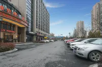 維也納酒店（海寧皮革城店） - 停車場
