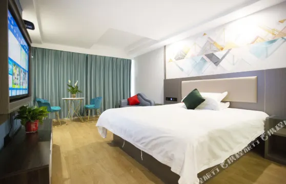 藝巢空間主題酒店（建德新安路店）