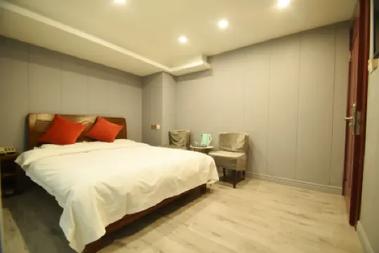 Heshi Theme Hotel Отели рядом с достопримечательностью «Tian Jiabing Gymnasium»