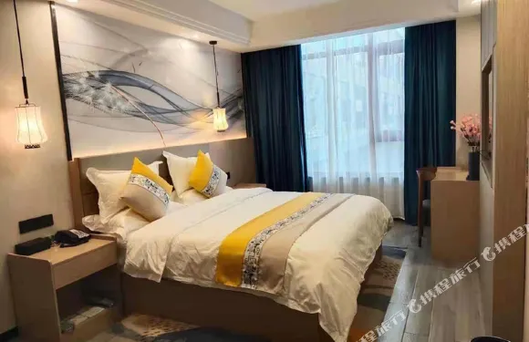 曲松穗和大酒店