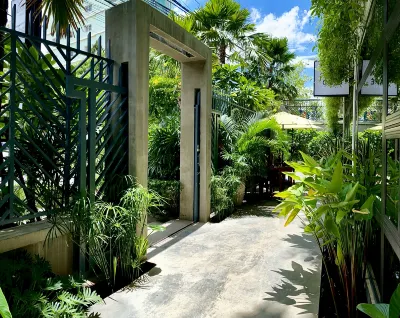 Indra Hotel