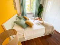 Giallomango Apt in Lucca