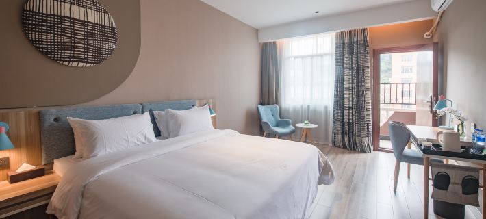 Net Red Bridge Hotel (Chongzuo Yanshan Road Branch) Hotels in Chongzuo
