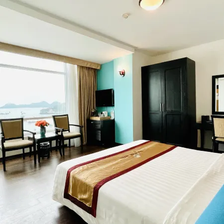 Sea Pearl Cat Ba Hotel