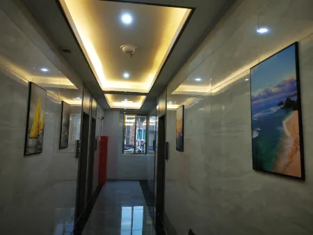 MeiNuoSi Light luxury apartment Отели рядом с достопримечательностью «Xuanwu Mountain»