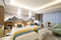 中州國際飯店（河南博物院正弘城店） 鄰近博雅體育運動俱樂部-游泳館的酒店