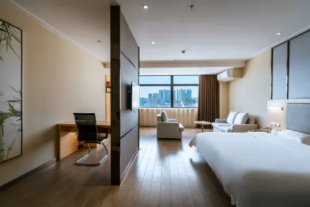 Tongxiang Hotel (Dawangshan Forest Park)